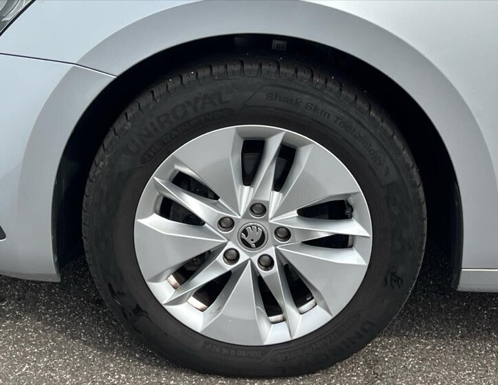 Škoda Octavia Sedan / Limuzína 2,0 l 85 kw