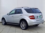 Mercedes-Benz Třídy M SUV 3,0 l 165 kw