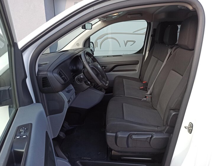 Toyota ProAce Verso 9