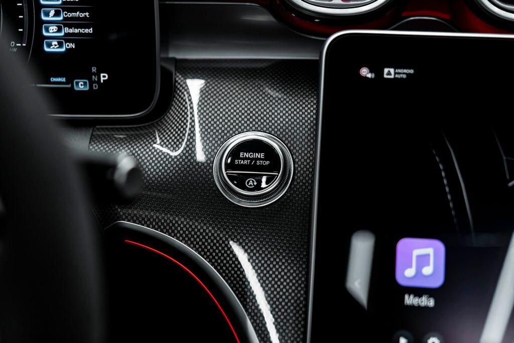 Mercedes-Benz Ostatní Kupé 0,0 330 kw