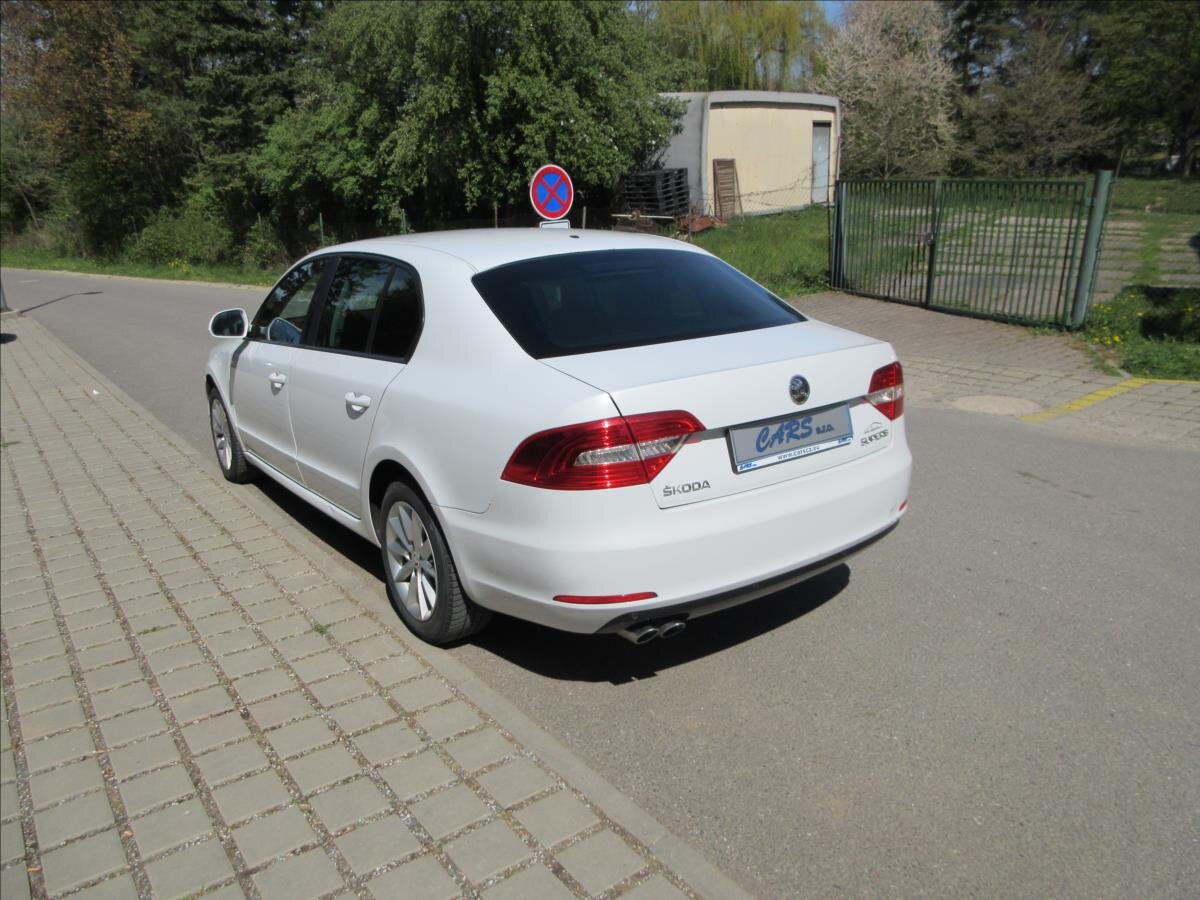 Škoda Superb Sedan / Limuzína 2,0 l 103 kw