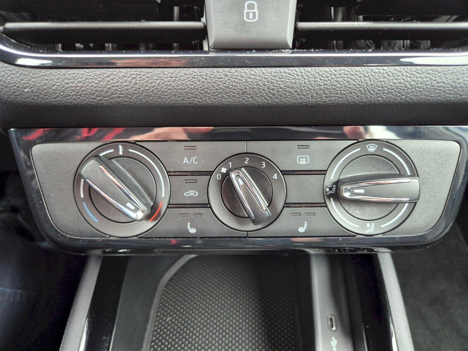 Škoda Scala Hatchback 1,0 l 85 kw