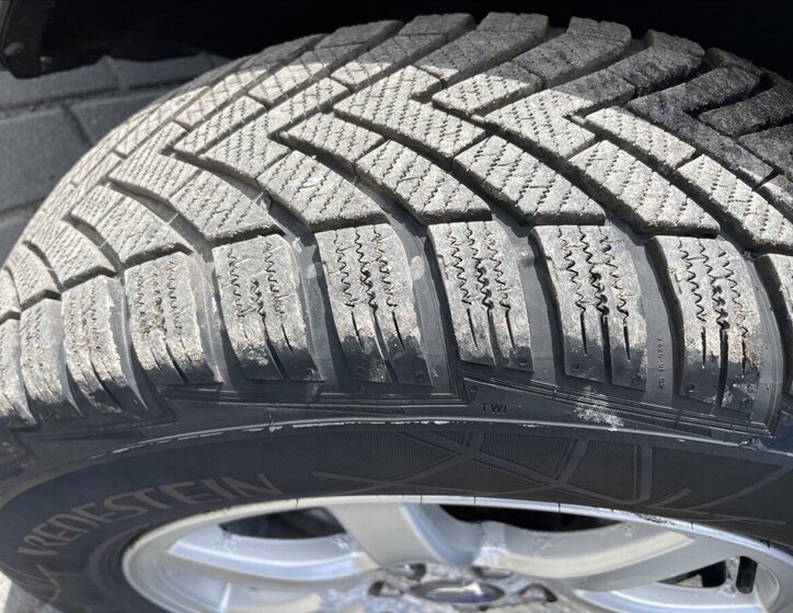 Volvo V70 Kombi 2,0 l 100 kw