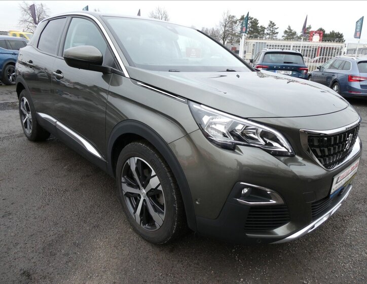 Peugeot 3008 SUV 1,6 l 121 kw