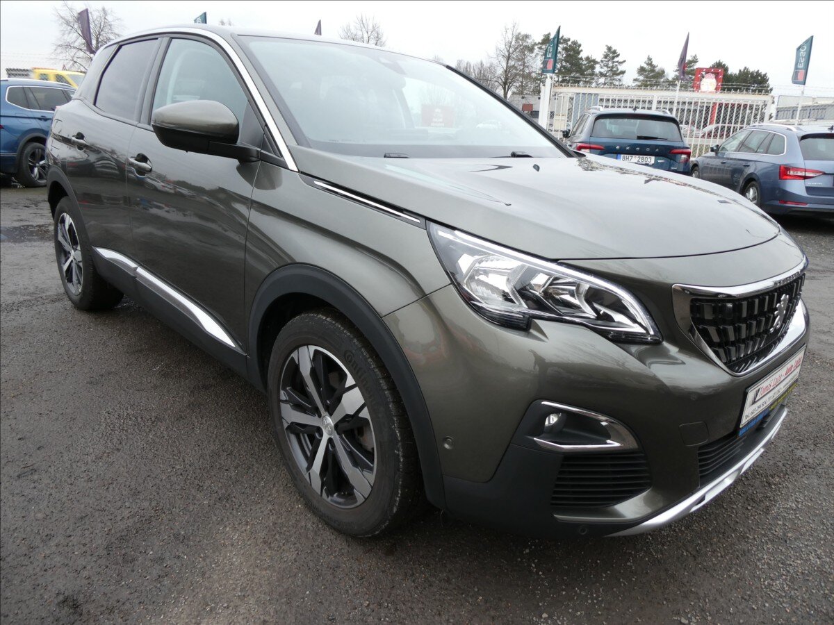 Peugeot 3008 SUV 1,6 l 121 kw
