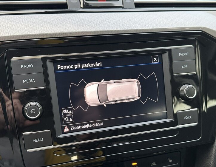 Volkswagen Passat Kombi 1,5 l 110 kw