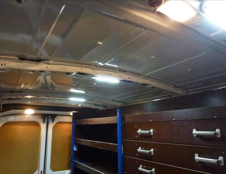 Ford Transit Skříň 2,2 l 74 kw