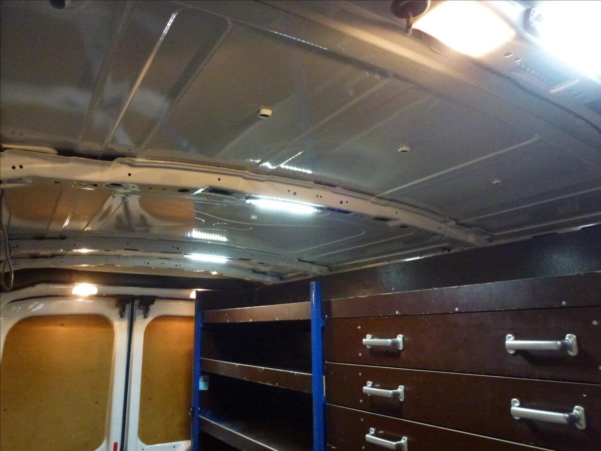 Ford Transit Skříň 2,2 l 74 kw