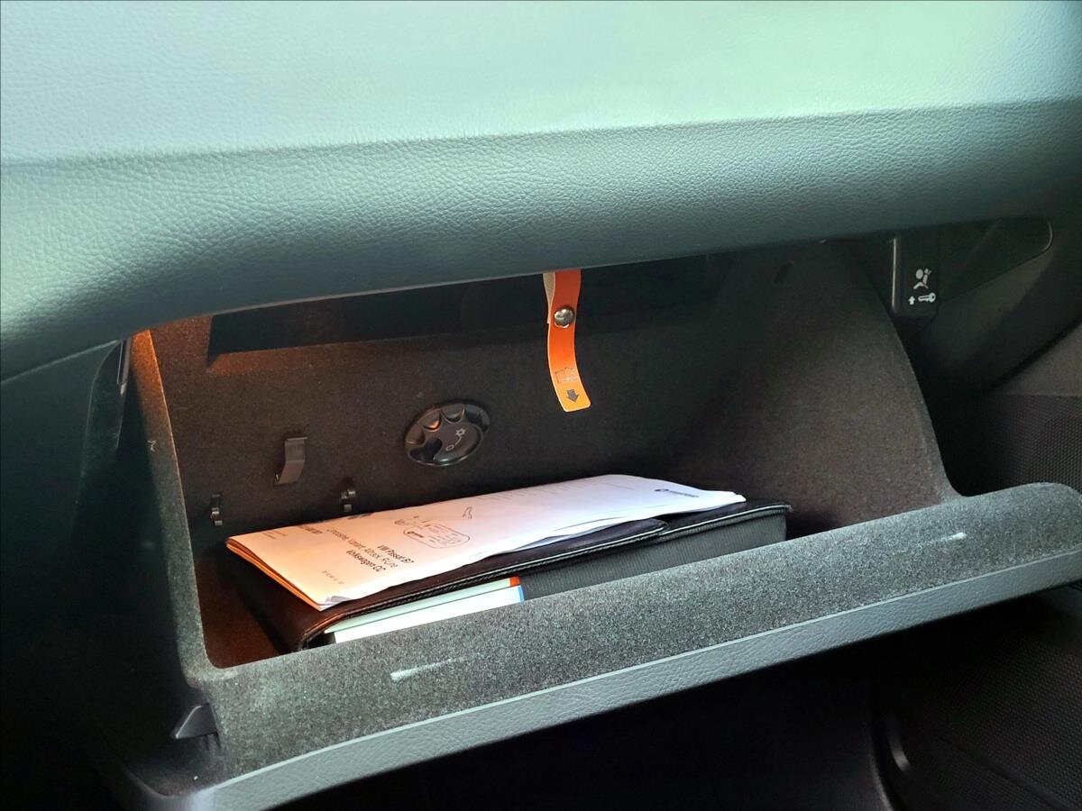 Volkswagen Passat Kombi 1,4 l 90 kw