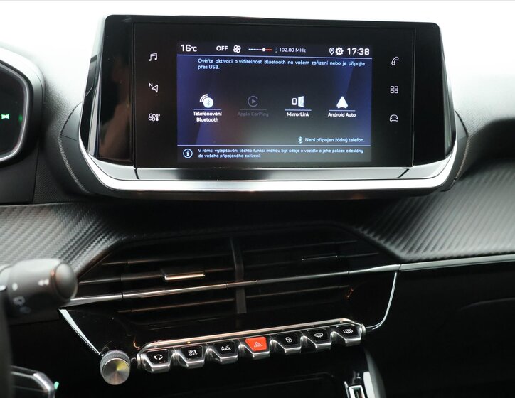 Peugeot 2008 SUV / Terénní 1,2 l 74 kw