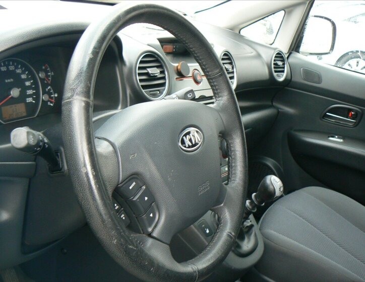 KIA Carens Hatchback 1,6 l 94 kw