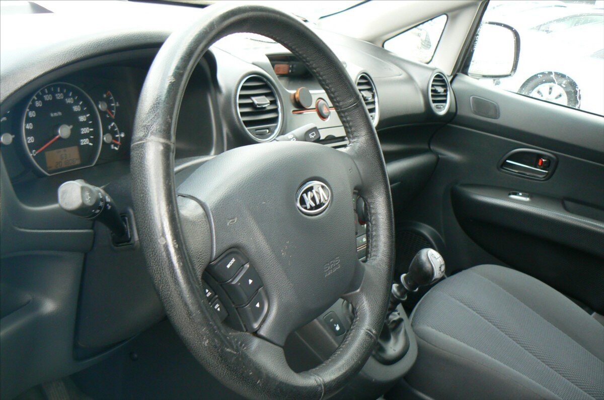 KIA Carens Hatchback 1,6 l 94 kw