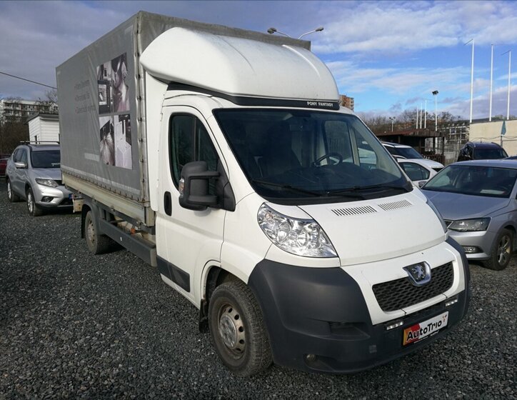 Peugeot Boxer Valník 2,2 l 110 kw