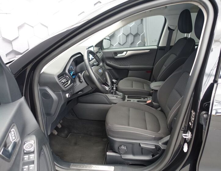 Ford Kuga 26