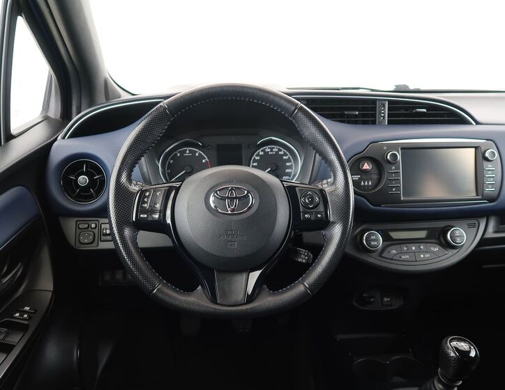 Toyota Yaris 15