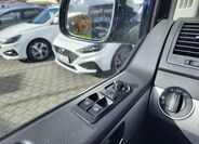 Volkswagen Multivan 32