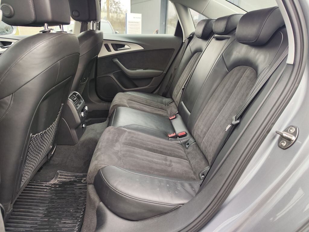 Audi A6 Sedan / Limuzína 3,0 l 200 kw