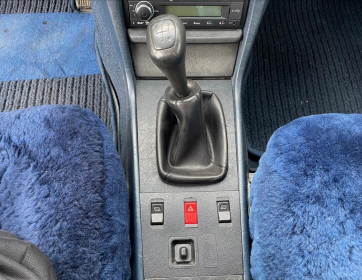 Mercedes-Benz 123 15