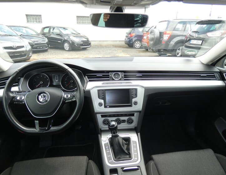 Volkswagen Passat Kombi 1,4 l 92 kw