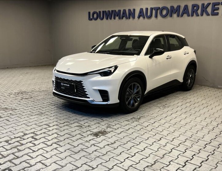 Lexus LBX SUV 1,5 l 100 kw