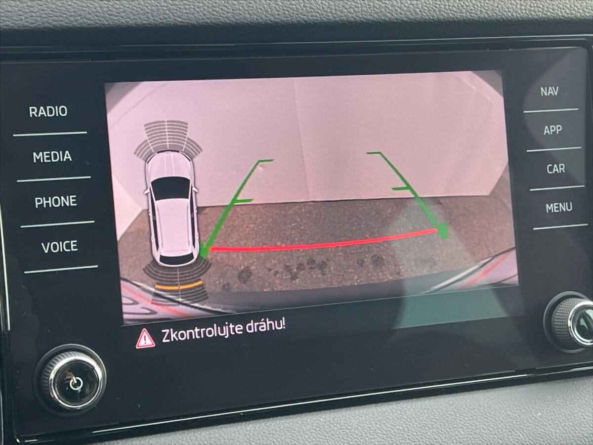 Škoda Karoq Kombi 1,5 l 110 kw