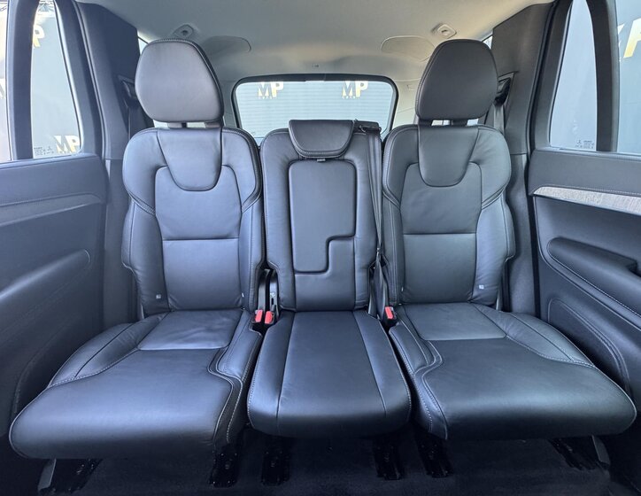 Volvo XC90 SUV / Terénní 2,0 l 173 kw