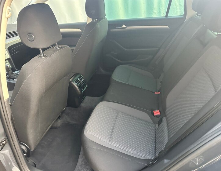 Volkswagen Passat Kombi 2,0 l 110 kw