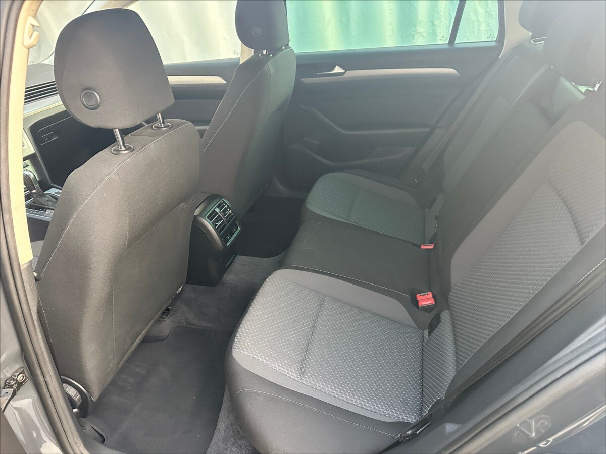 Volkswagen Passat Kombi 2,0 l 110 kw