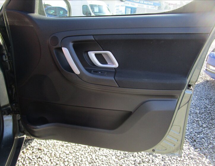 Škoda Roomster Kombi 1,4 l 63 kw