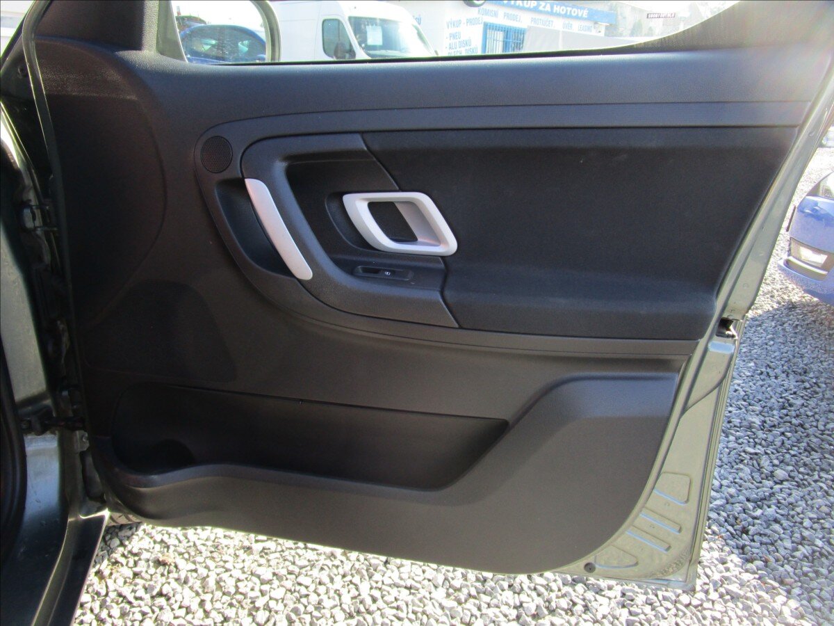 Škoda Roomster Kombi 1,4 l 63 kw