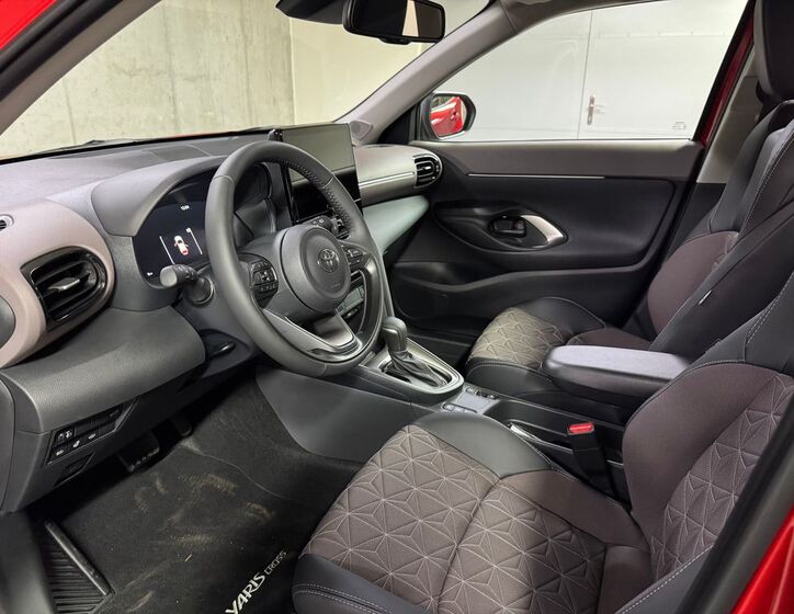 Toyota Yaris Cross 9