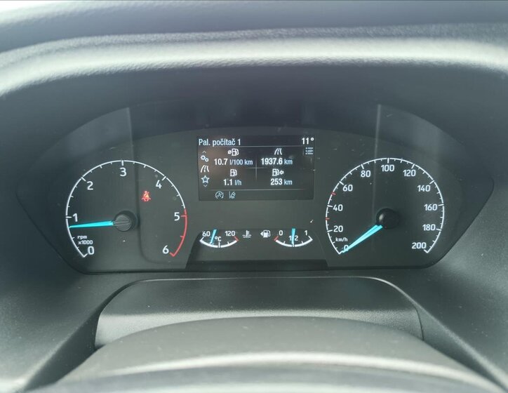 Ford Tourneo Custom MPV 2,0 l 110 kw