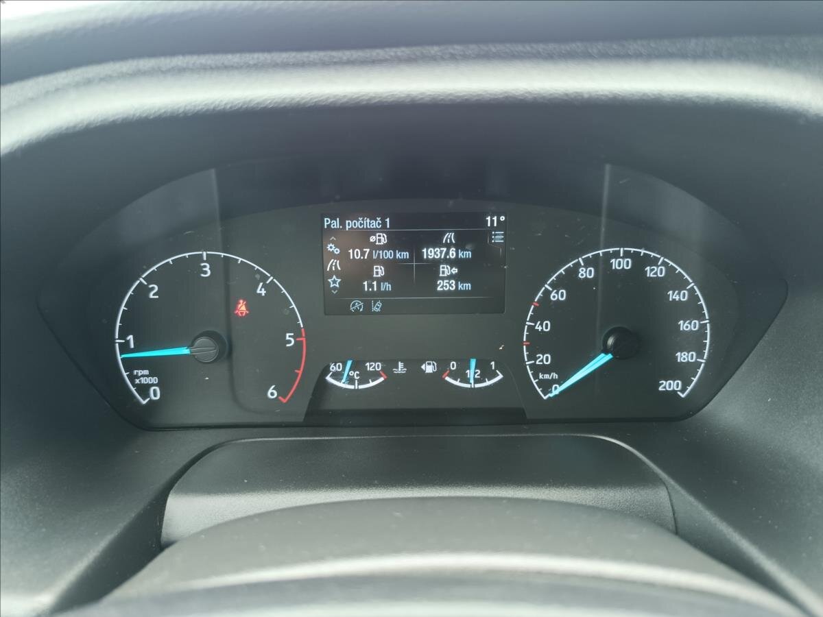 Ford Tourneo Custom MPV 2,0 l 110 kw