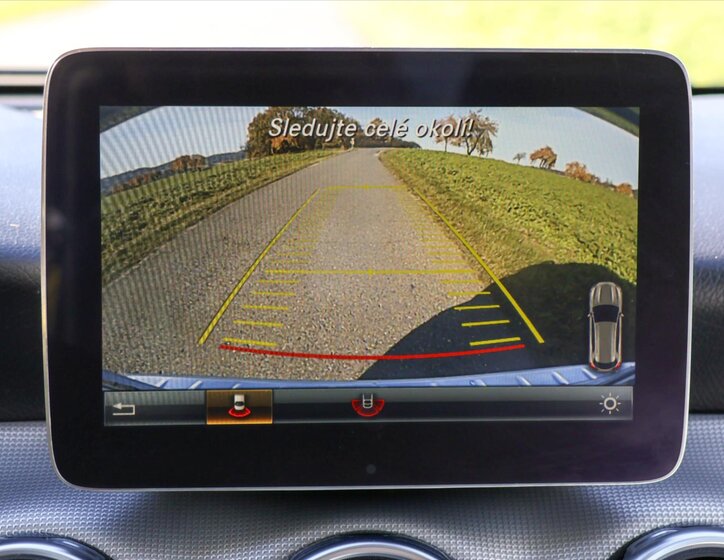 Mercedes-Benz GLA 24