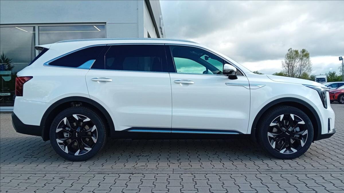 KIA Sorento SUV / Terénní 2,2 l 142 kw