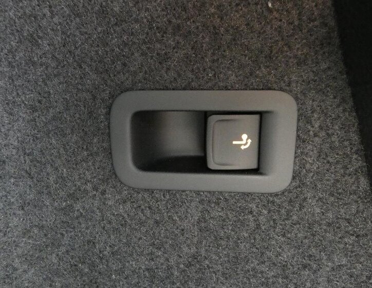 Škoda Karoq SUV / Terénní 1,5 l 110 kw