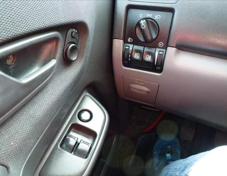 Suzuki Ignis Kombi 1,5 l 73 kw