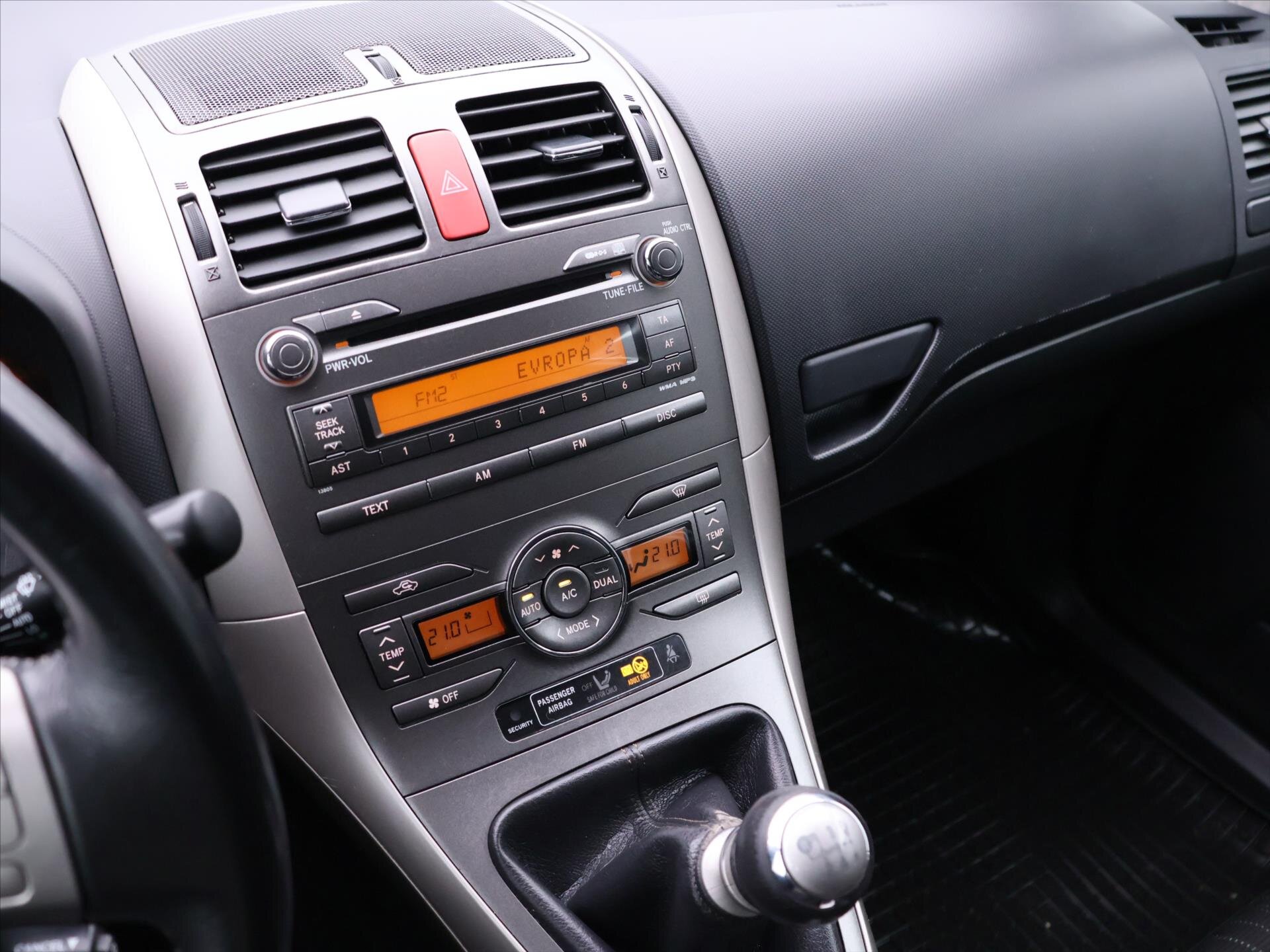 Toyota Auris Hatchback 2,0 l 93 kw