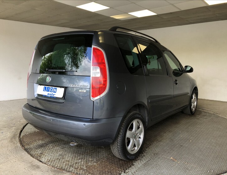 Škoda Roomster 7