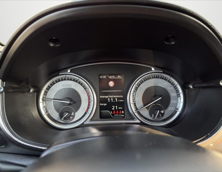 Suzuki Vitara SUV / Terénní 1,4 l 103 kw