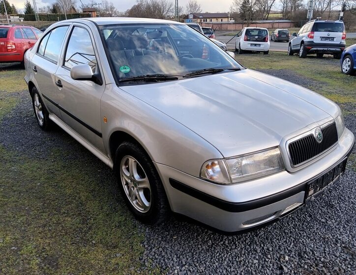 Škoda Octavia Liftback 1,6 l 74 kw