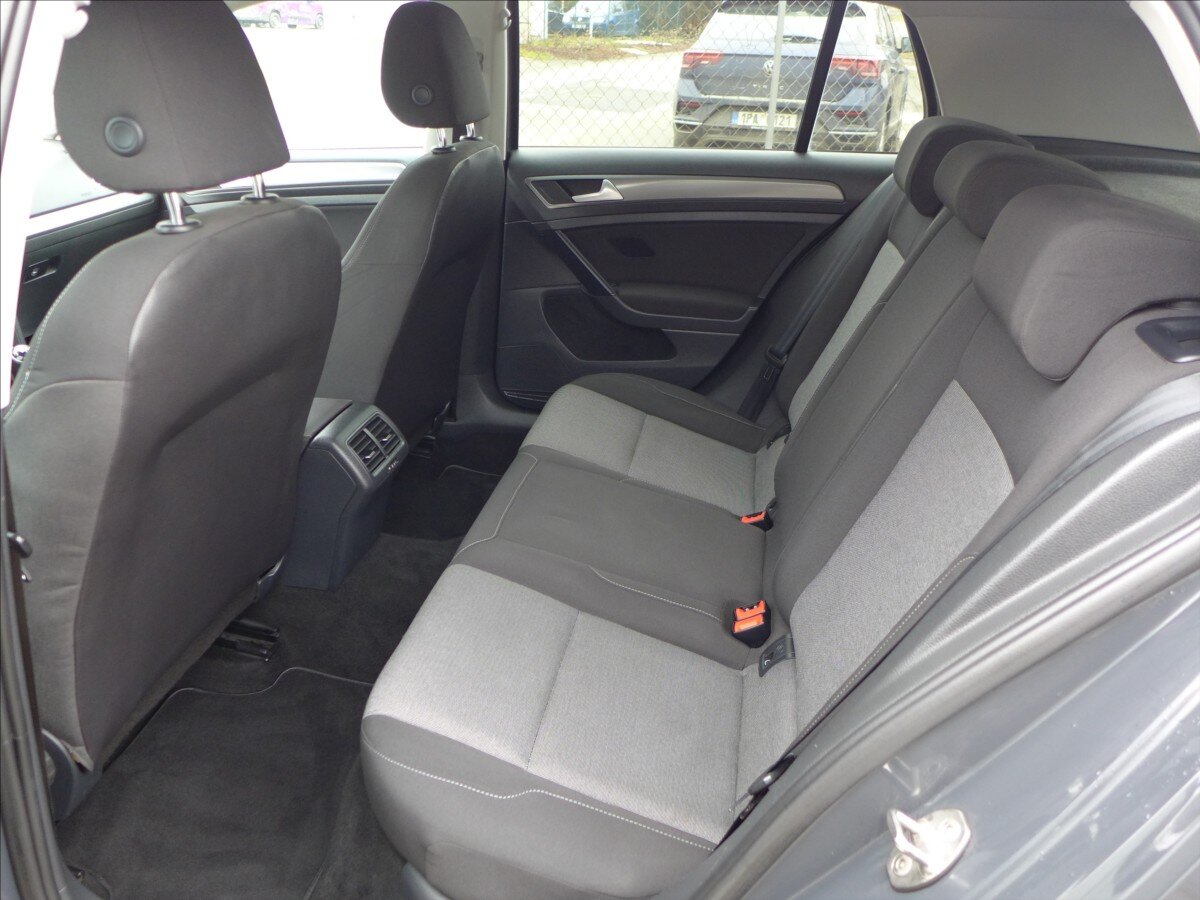 Volkswagen Golf Hatchback 1,2 l 63 kw