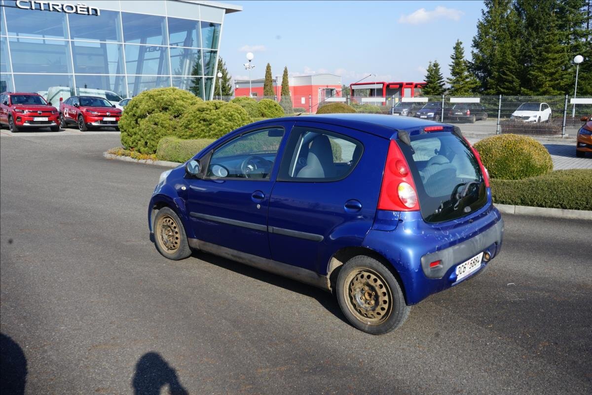 Peugeot 107 Hatchback 998,0 50 kw