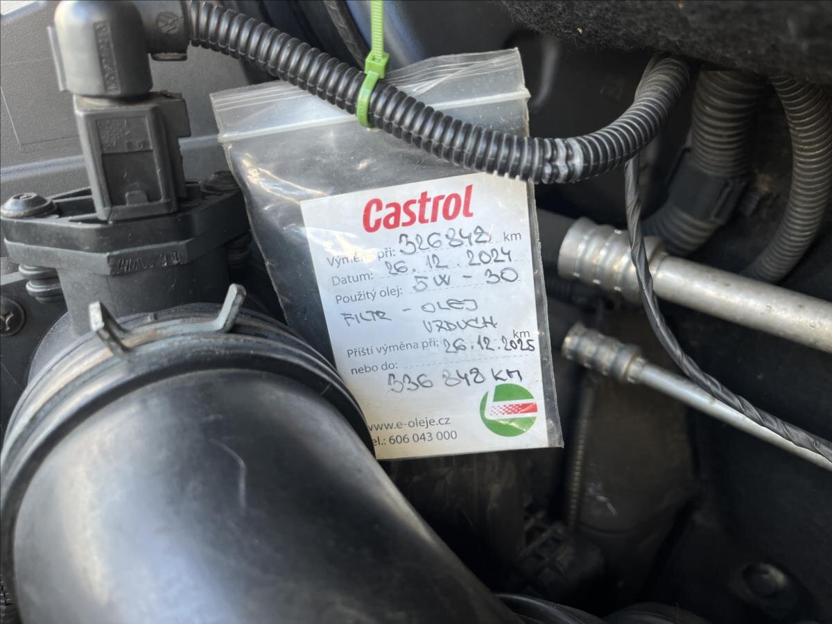 Volkswagen Caravelle MPV 2,5 l 96 kw