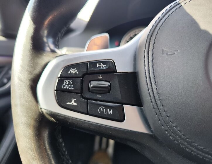 BMW Řada 5 Sedan / Limuzína 3,0 l 250 kw