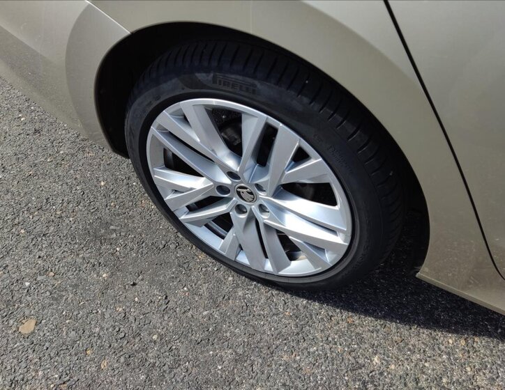 Škoda Octavia Kombi 2,0 l 110 kw