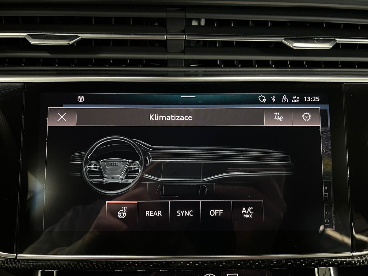 Audi SQ8 SUV / Terénní 4,0 l 373 kw