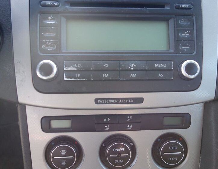 Volkswagen Passat Sedan 2,0 l 103 kw