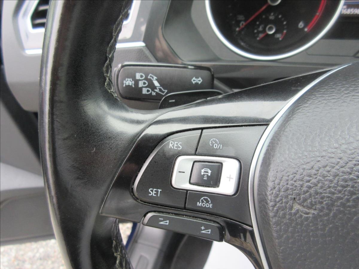 Volkswagen Tiguan SUV / Terénní 2,0 l 110 kw