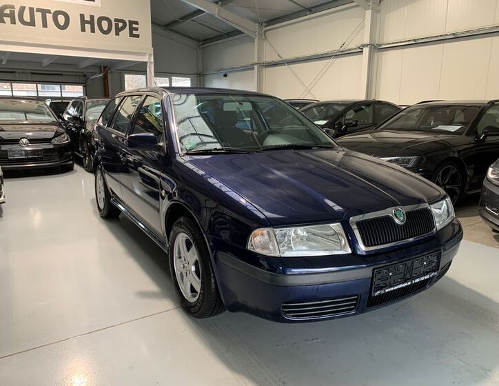 Škoda Octavia 1